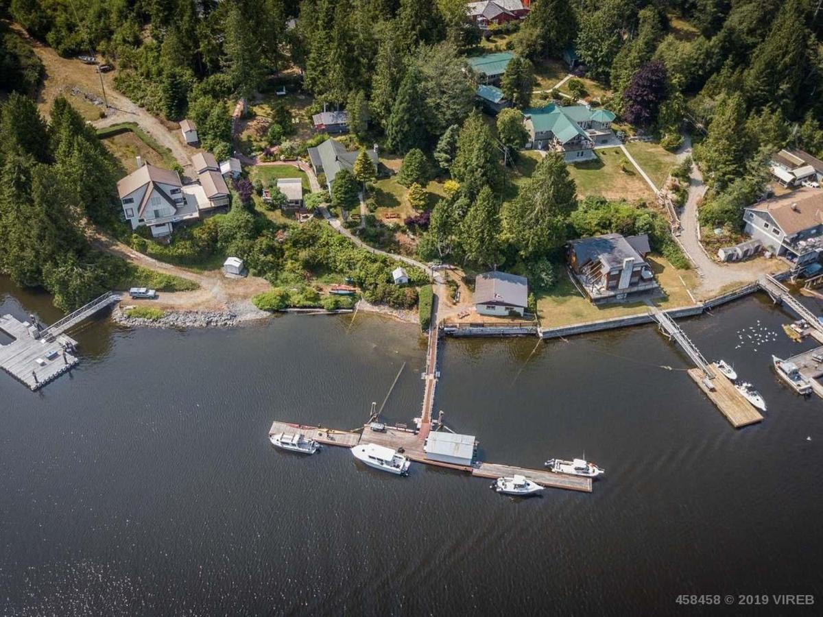 Woods End Landing Hotel Bamfield Exterior photo